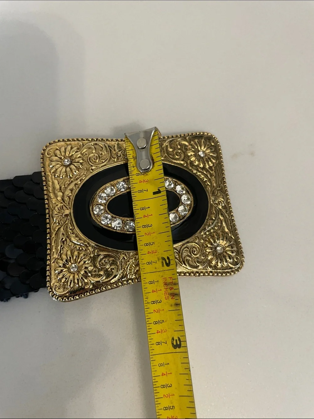 VTG 80’s Glamour Rhinestone Inlay Black Cabochon Metal Scale Stretch Belt
